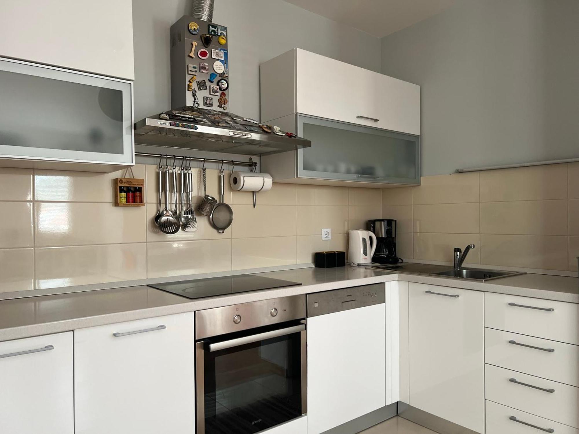 Apartment Lucija - Cozy Flat In The City Center With A Sea View & Parking Makarska Zewnętrze zdjęcie