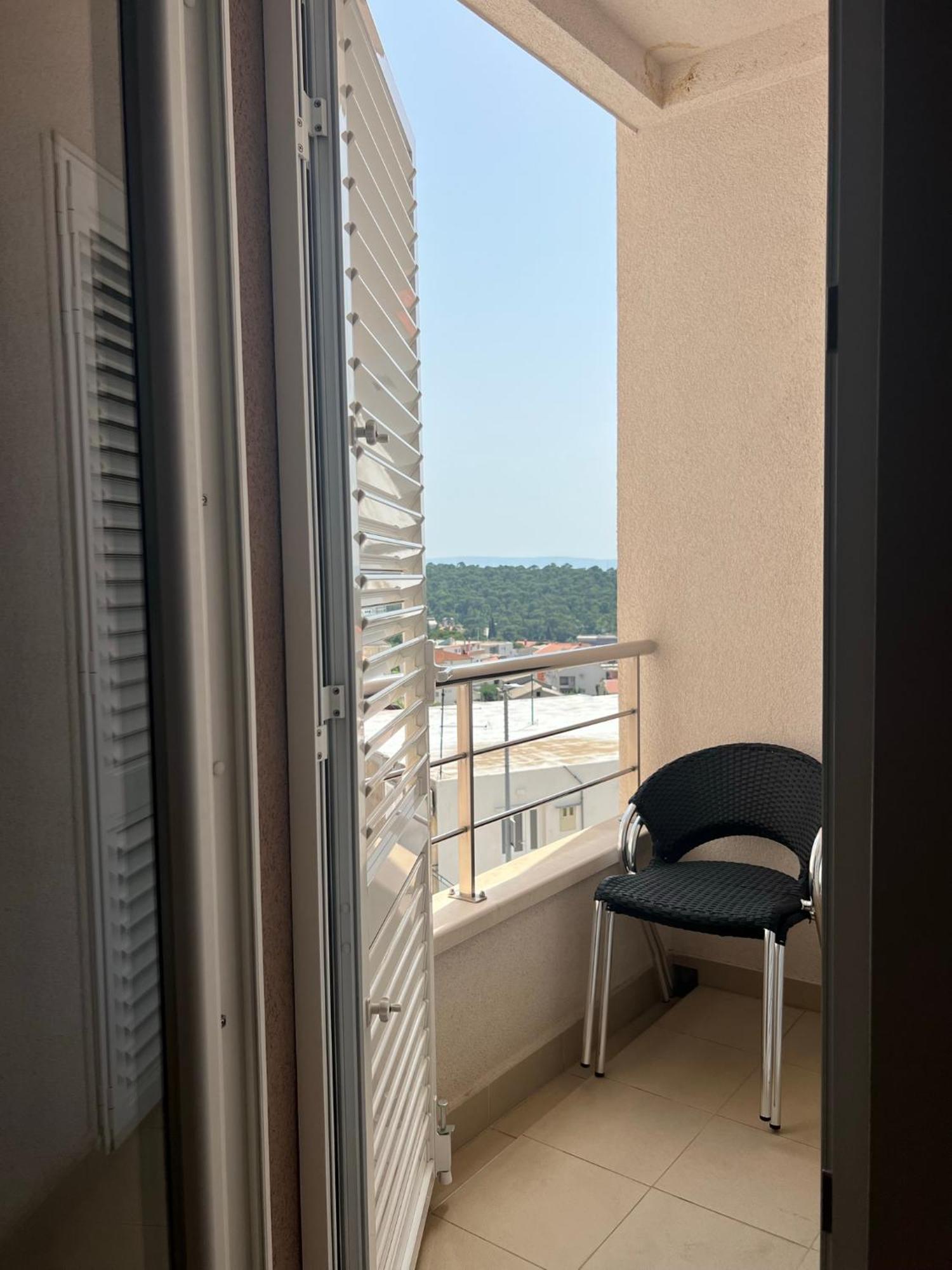 Apartment Lucija - Cozy Flat In The City Center With A Sea View & Parking Makarska Zewnętrze zdjęcie