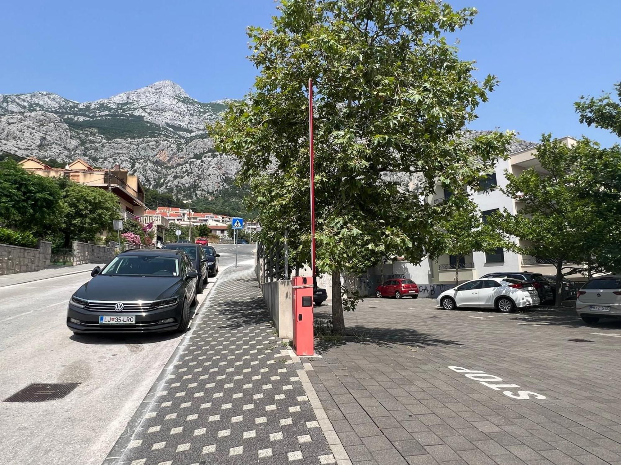 Apartment Lucija - Cozy Flat In The City Center With A Sea View & Parking Makarska Zewnętrze zdjęcie